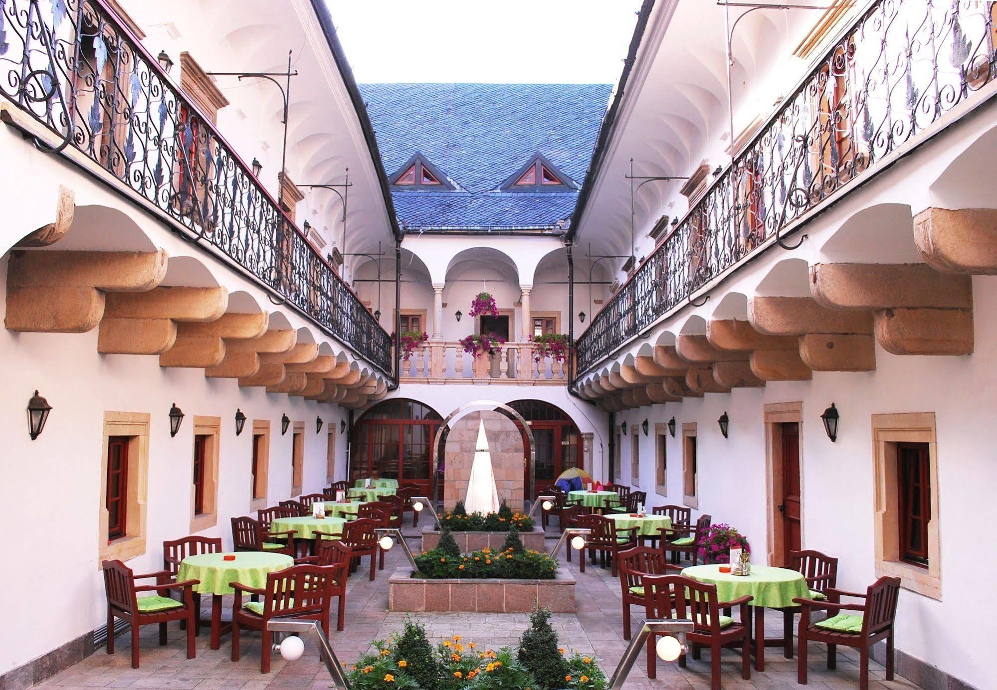 Hotel Stela Levoča Exteriör bild
